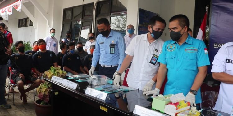 Sindikat Sabu & Ekstasi Solo Raya Disikat Dengan BB 152 Gram