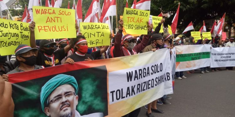 Aksi Demo Warga Solo – Tidak Anti Habaib & Ormas Islam – Tolak Habib RS Datang