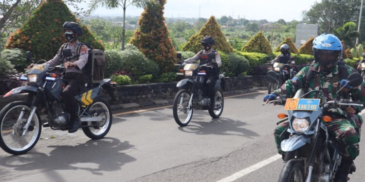 Guna Ciptakan Rasa Aman Saat Pilkada Polres Cilegon Laksanakan Patroli Gabungan