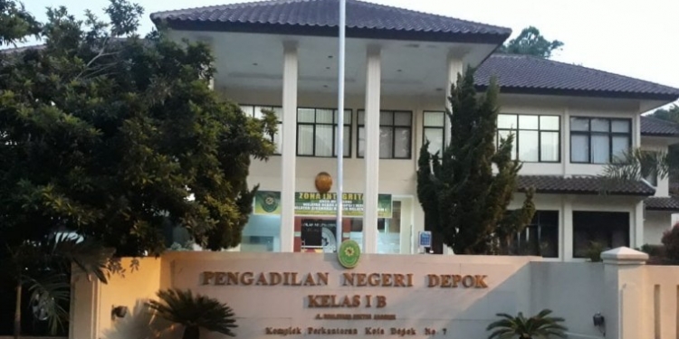 Surveyor PT. Adira Multi Finance Diganjar 10 Bulan Penjara dan Dijerat Jaksa 4 Dakwaan