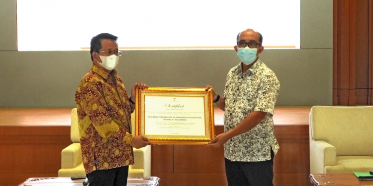 Kepala Pusdiklat Kesos : Peroleh Penilaian Kategori Terakreditasi Penuh Agar Menjadi Motivasi Untuk terus meningkatkan Penyelenggaraan Diklat Kesos di Regional IV Kalimantan