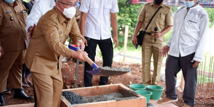 Target Kita 1.000 Rumah Ibadah,” ucap Idris, Saat Peletakan Batu Pertama Relokasi Masjid Nurul Huda