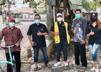 Jumat Berkah Komando Membagikan 1000 Nasi Box
