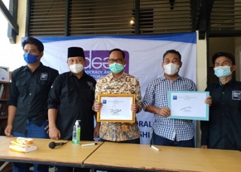 (DEEP) Democracy Electoral Empowerment Partnership Resmi di Tangan Imam Budi Hartono