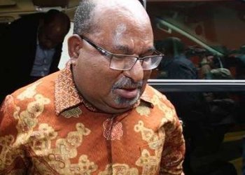 Gubernur Lukas Enembe Kunjungi PNG Gunakan Jalur Tikus