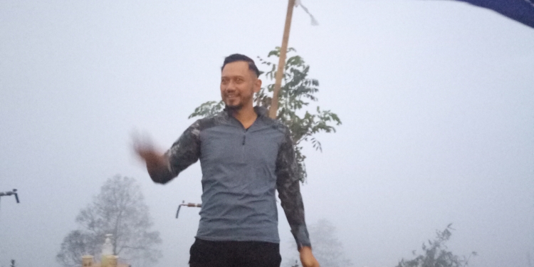 AHY Briefing DPD-DPC se Jateng di Gunung Ungaran