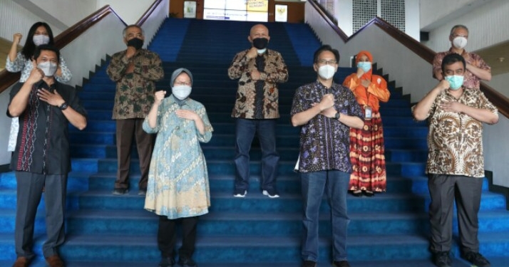 Mensos Risma Diskusi dengan Pimpinan ITS Dalam Penanganan Bencana