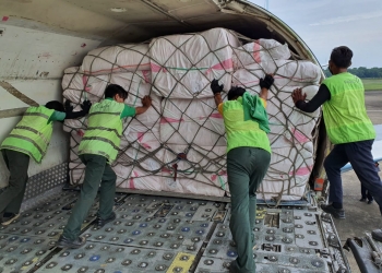 Kemensos RI Salurkan Bantuan Logistik Bagi Korban Banjir Bandang di Bima