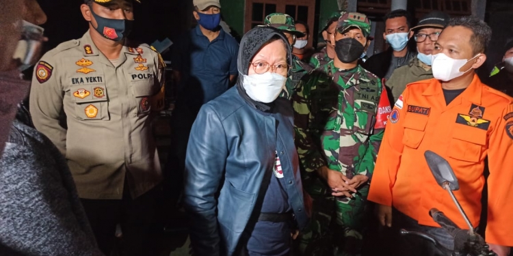 Menemui Korban Bencana di Malang, Mensos Risma Memotivasi Penyintas Gempa