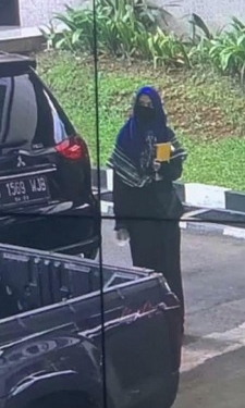 Mabes Polri di Serang Teroris Wanita