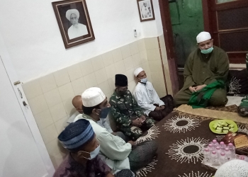 TNI Safari Sholat Subuh di Solo