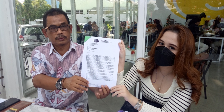 Michelle Kuhnle Terus Melabrak  Persis Solo Meski Dicueki