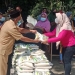 FWBB Bekerjasama Aksi Tanggap Cepat Salurkan Bantuan Beras di Desa Cimanggis