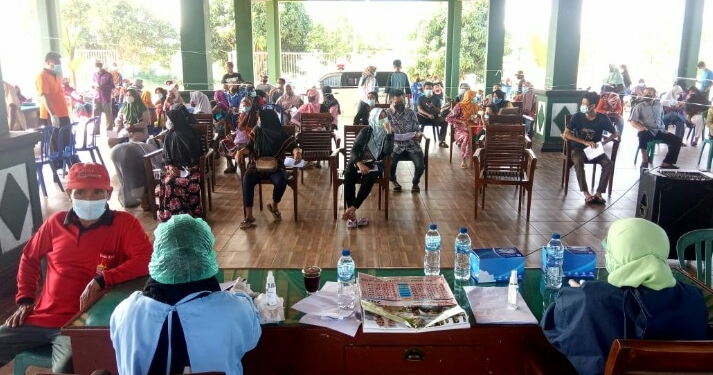 Perangkat Desa Gemulung Kecamatan Pecangaan, Lakukan Vaksinasi Untuk Umum