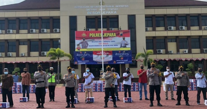 Kepedulian Polres Jepara Terhadap Pekerja Seni Yang Terdampak PPKM