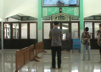 Masjid-Masjid Raya di Sragen Ditutup Untuk Sholat Jumat Jelang PPKM Mikro Darurat