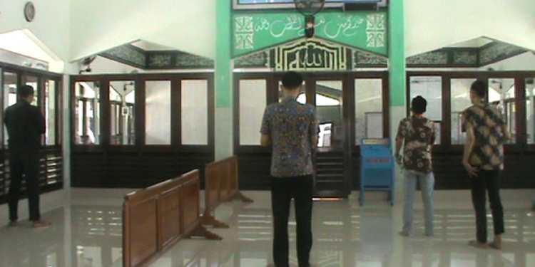 Masjid-Masjid Raya di Sragen Ditutup Untuk Sholat Jumat Jelang PPKM Mikro Darurat