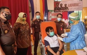 Kejari dan Dinkes Kota Depok Gelar Vaksin Covid-19, Secara Gratis Kepada 400 Warga