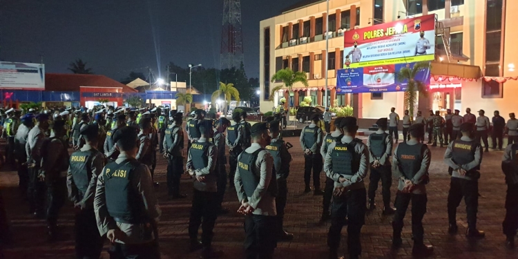 Patroli dan Baksos di Malam Hari Bersama Polres Jepara