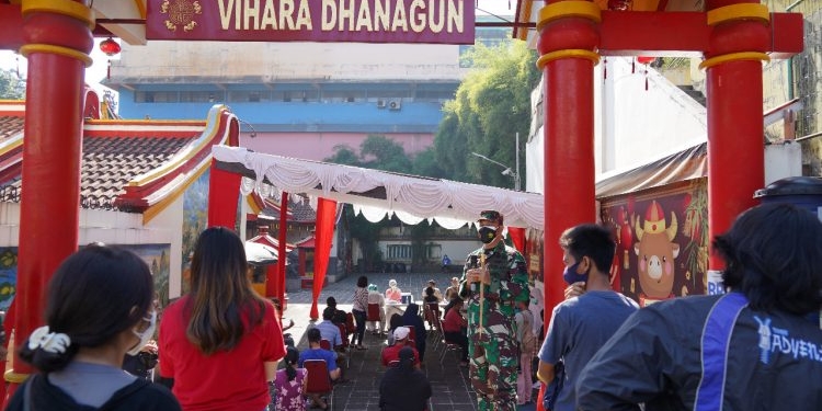 Danrem 061/Sk Pantau Serbuan Vaksinasi Vihara Dhanagun Kota Bogor