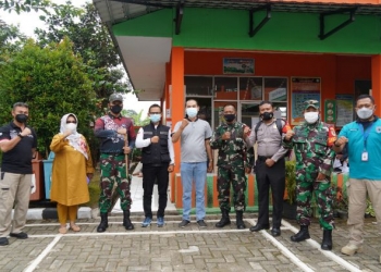 Danrem 061/Sk Kunjungi 4 Titik Lokasi Percepatan Vaksinasi
