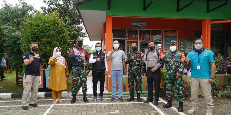 Danrem 061/Sk Kunjungi 4 Titik Lokasi Percepatan Vaksinasi