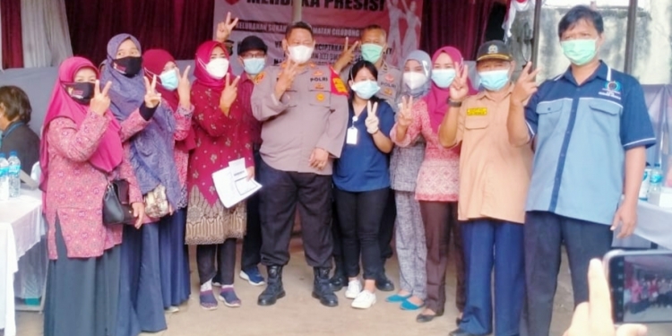 AKP Syafri Wasdar , Upaya Jemput Bola Polsek Gandeng RT/RW Gelar Vaksinasi