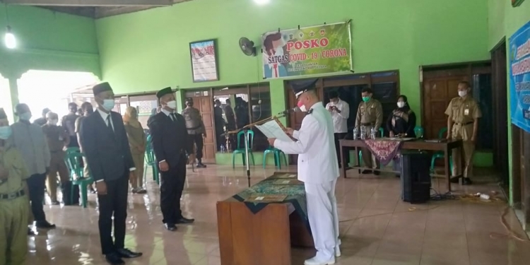 Kapt. Ngadino Danramil 05/Mayong Hadiri Pelantikan Perangkat Desa Kuanyar Kec. Mayong