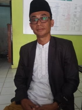 Sambut Hari Santri, Ulama dan Aparatur Desa Cigudeg Zoom Meeting Dengan Bupati Bogor