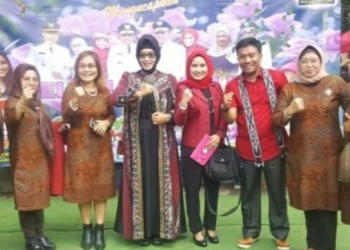 Endah Winarti SH, DPRD Kota Depok 3 Periode, Jadikan Politik Untuk Menolong Masyarakat