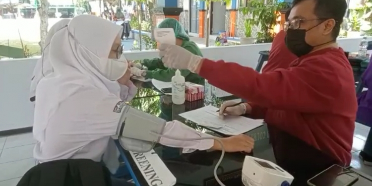 Vaksinasi 936 Pelajar SMAN 1 Ngemplak Boyolali