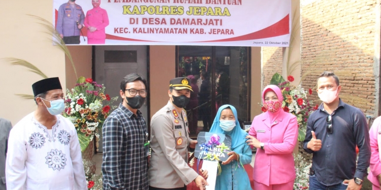 Bantuan RTLH di Desa Damarjati di Resmikan Kapolres Jepara