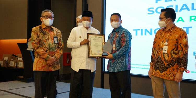 Pemkot Depok, Raih Penghargaan Paritrana Award Tingkat Provinsi Jawa Barat