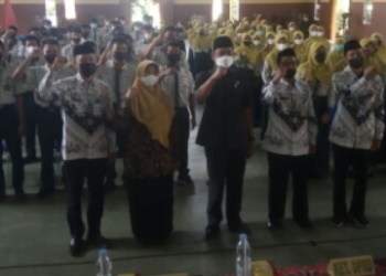 Ketua DPRD Jepara Hadiri HUT PGRI ke 76 di SMA Negeri 1 Mayong