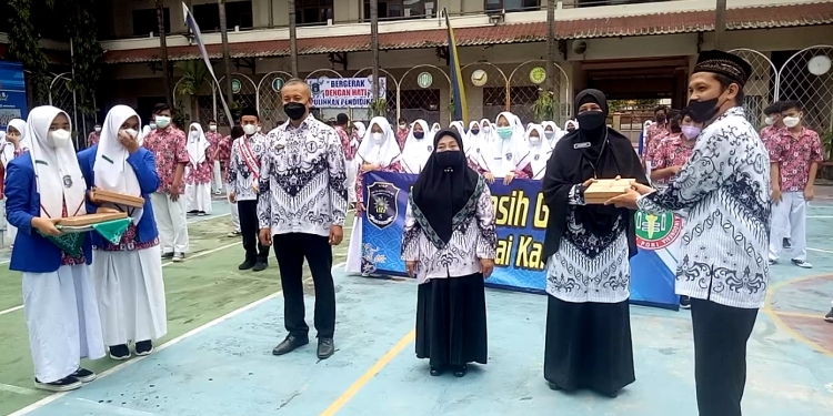 SMP Muliska Gelar Tradisi Hari Guru Kali Ini Dengan “Bergerak dengan Hati, Pulihkan Pendidikan.”