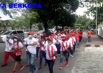 Aksi Komunitas Yes You Solo Raya Semarakkan Peringatan Hari Pahlawan