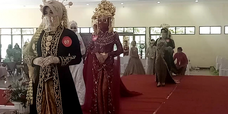 KEREN .. !!! Parade Pengantin Nusantara Harpi Sragen Berebut Piala Ketua DPRD