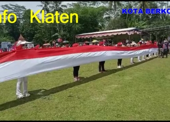 Bendera 1000 meter di Jiwan Karangnongko Ditarik Wakil Bupati Klaten Yoga Hardaya