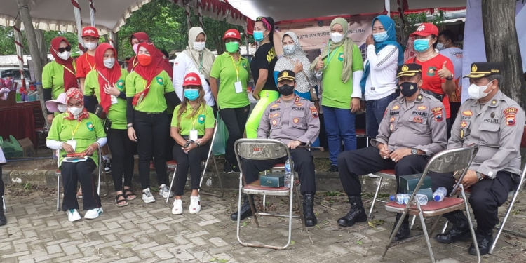 Peringati Hari Ibu, GWS Gandeng UKM Gelar Bazzar Amal di Pantai Bandengan Jepara