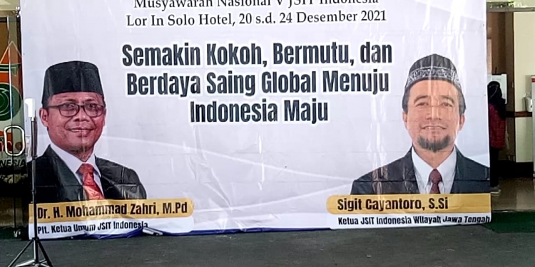 Dirjen PaudDasmen Buka Munas Ke-V JSIT, Zahri Cabut Gunungan