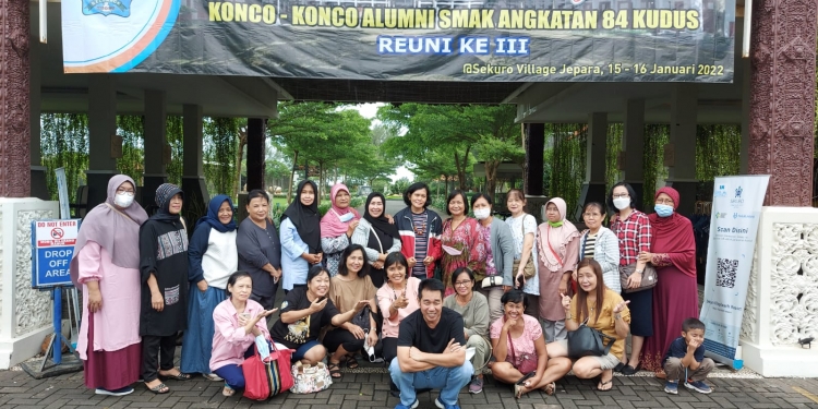 Menyatu Dalam Kenangan SMAK Kudus Gelar Reuni angkatan 84