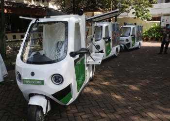 Gerobak Listrik Perpustakaan Keliling Bantu Literasi Warga Kampung Kota Sala