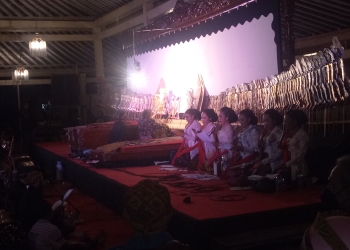 Tetapkan Putra Mahkota , PB XIII Gelar Ringgit Dengan Lakon Parikesit Jumeneng Ratu di Sasana Mulya