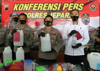 Kasus Miras Oplosan Yang Menewaskan 9 Remaja diGelar Polres Jepara