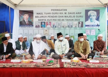 Bupati Anwar Sadat Serahkan Dana CSR Kepada PHI