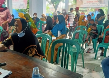 Desa Buaran Mayong Serahkan BLT Kepada Masyarakat