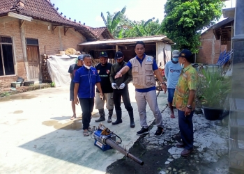 Putus Mata Rantai DBD, Wisnu dan Sahabat Lestari Genjot Giat      Fogging di Desa