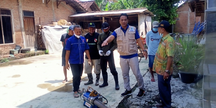 Putus Mata Rantai DBD, Wisnu dan Sahabat Lestari Genjot Giat Fogging di Desa