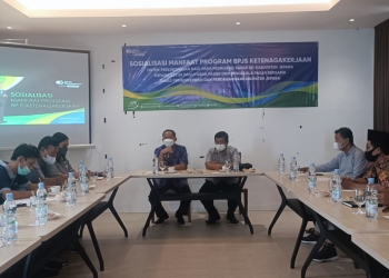 Disperindag Sosialisasi Manfaaat BPJS KetenagaKerjaan dengan Pengurus Pasar Se’Jepara