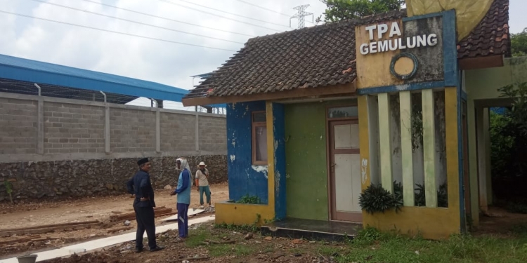 Proyek Jalan TPA Gemulung Yang Ditutup, Kepentingan Siapakah?